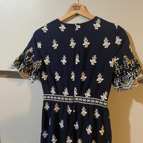 Shoshanna Richa Dress SZ 2 Navy Embroidered Eyelet Scalloped Ruffle Dress $418 - Picture 5 of 13